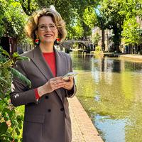 Pasfoto Geertje Algera