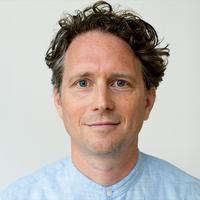 Pasfoto Joost van de Loo