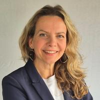 Pasfoto Lysette van Geel