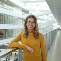 Pasfoto Nadia Swijtink