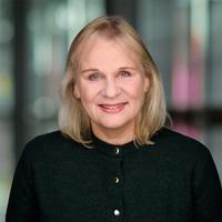 Pasfoto Petra de Beij