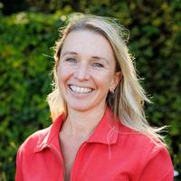 Pasfoto Stephanie Bakker