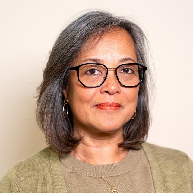 Pasfoto Arlette Dwarkasing