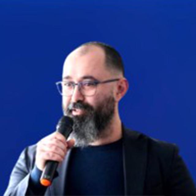 Pasfoto Marian Fangli