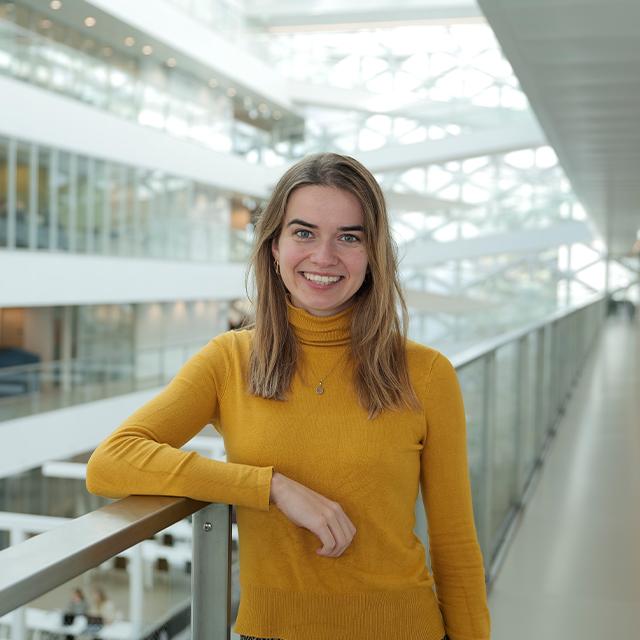 Pasfoto Nadia Swijtink