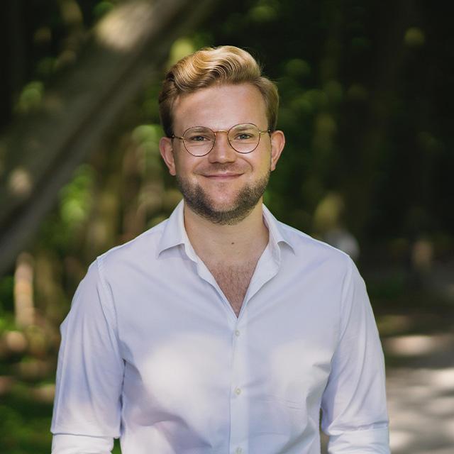 Pasfoto Tom van Rooijen
